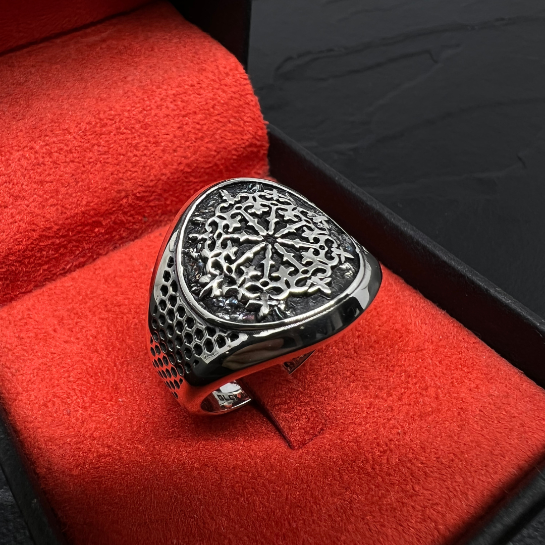 MOCCAN Ring