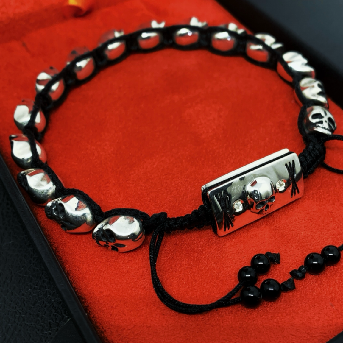 PULSEIRA OBITTUARIUM PRATA COM DIAMANTE