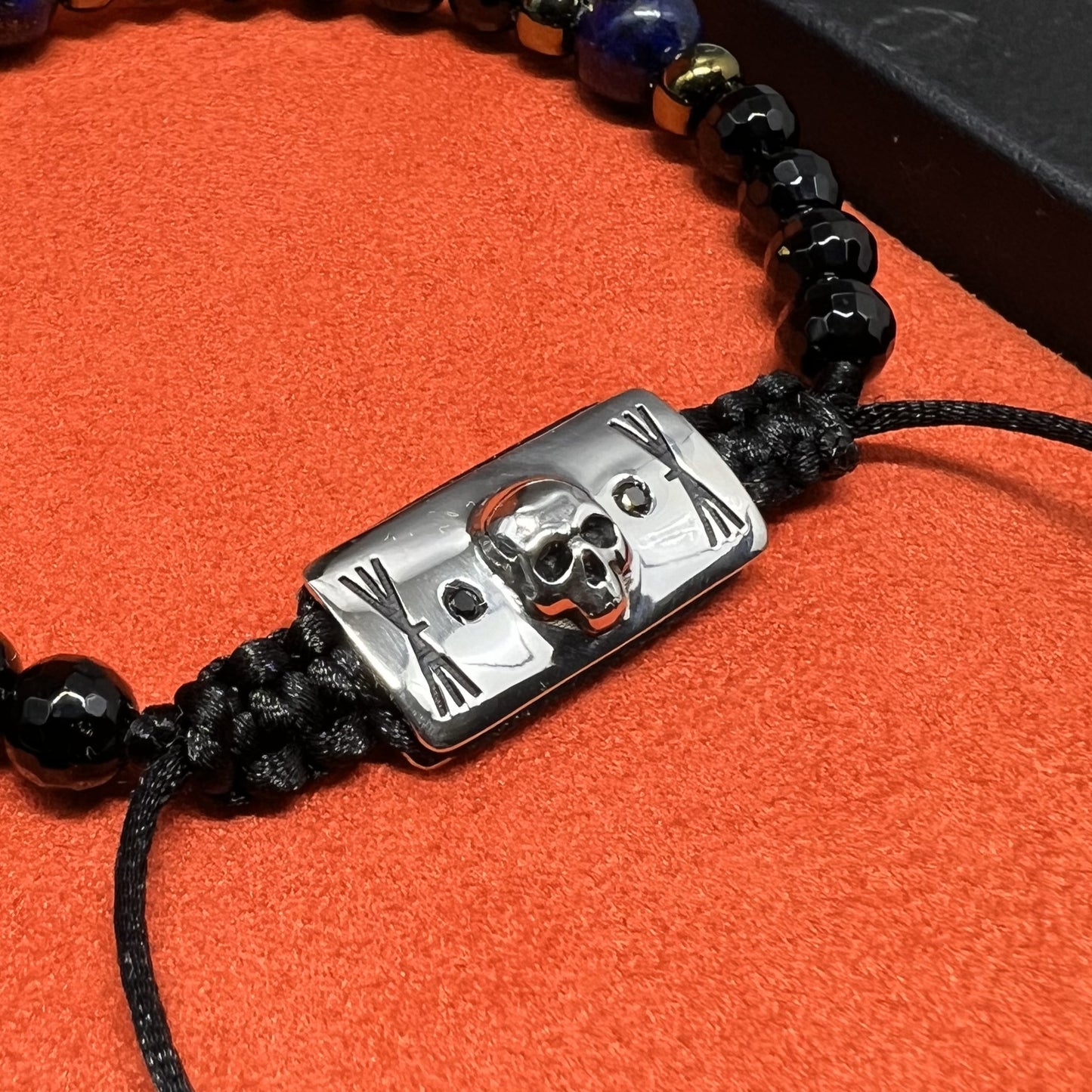 PULSEIRA DARKSEA ÁGATA & LÁPIS LAZÚLI E FECHO COM SAFIRA