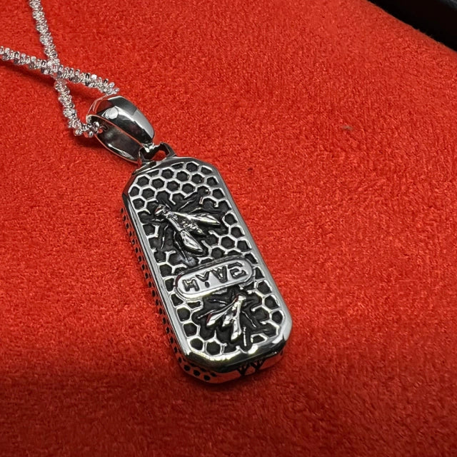 COLAR HIVE PRATA COM PEDRA CRISOCOLA