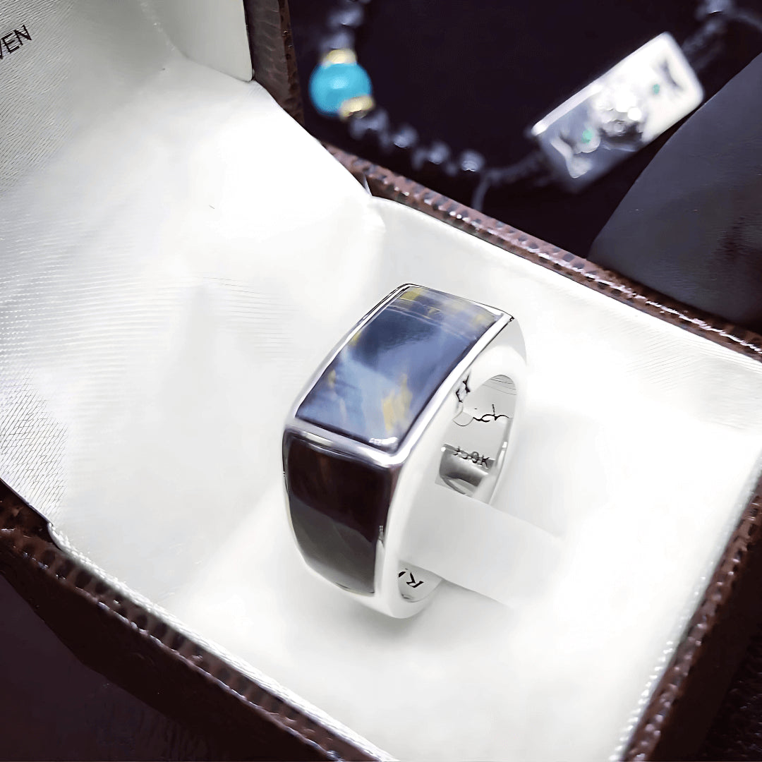 ANEL APOCALYPSE PRATA COM PEDRA OLHO DE FALCÃO