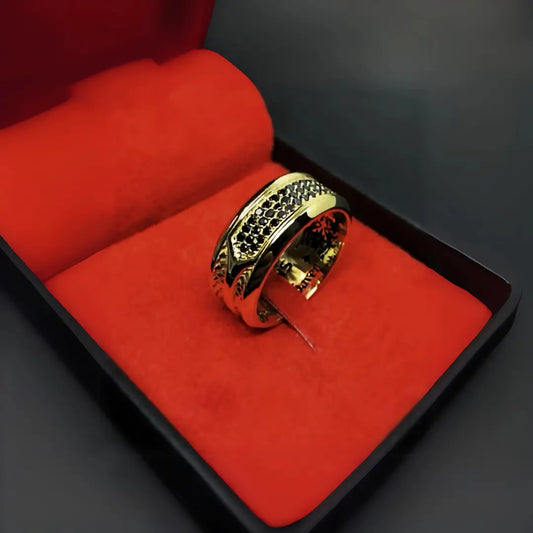 ANEL SHADOWS OURO COM PEDRA ESPINÉLIO NEGRO