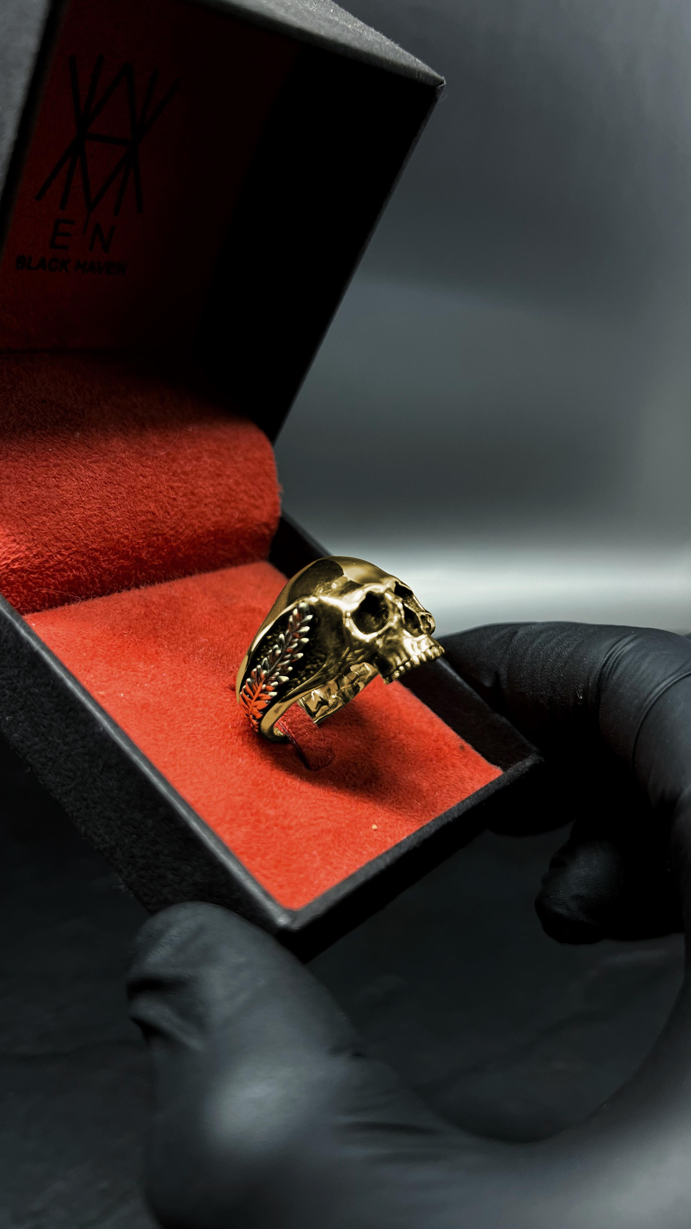 ANEL CALÍGULA OURO 18K