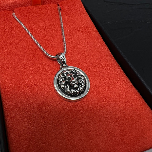 COLAR KING NEMÉIA PRATA