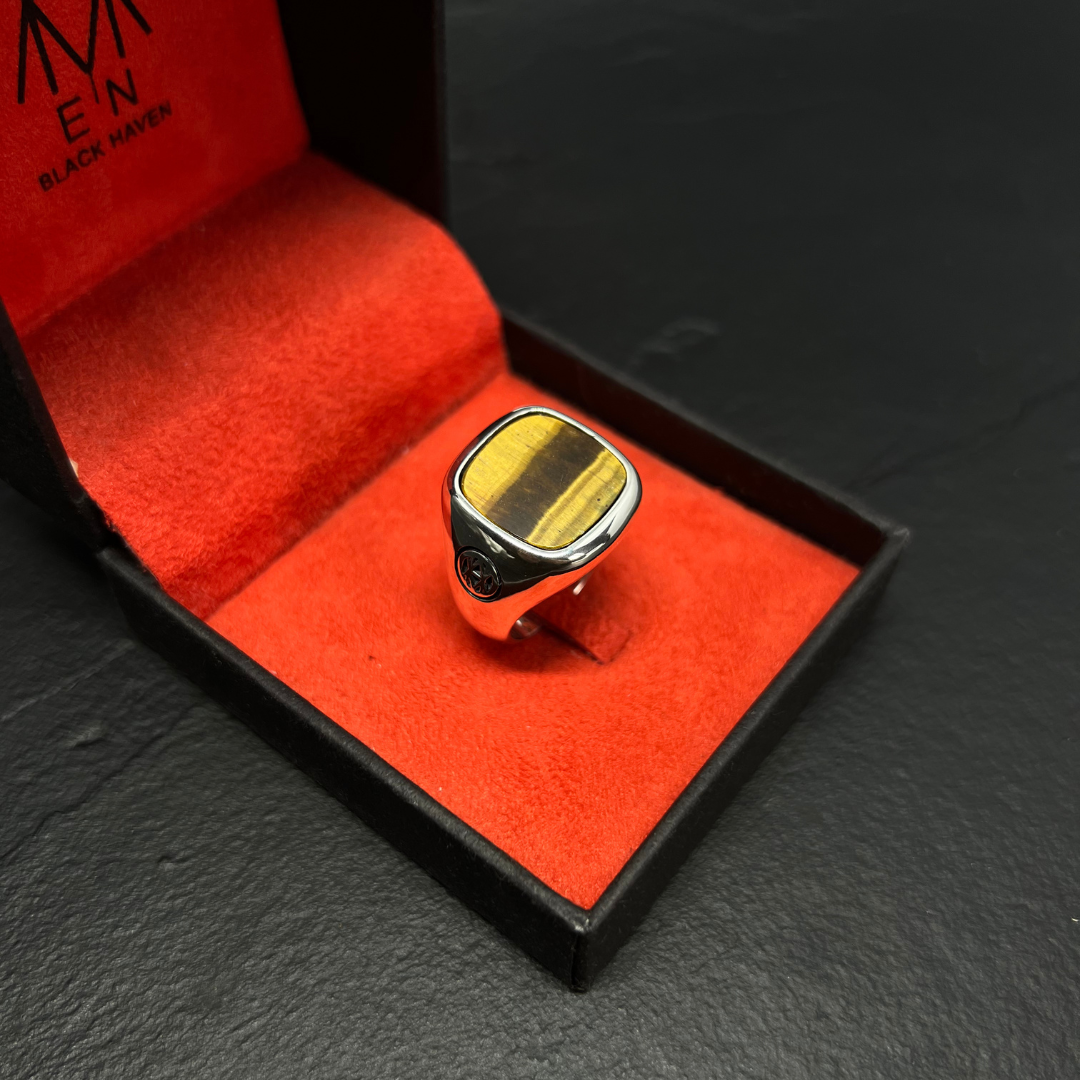 ANEL ÓTHRYS PRATA COM PEDRA OLHO DE TIGRE