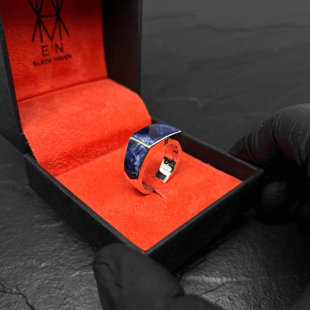 ANEL APOCALYPSE PRATA COM PEDRA SODALITA